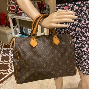 👉SOLD👈Authentic Louis Vuitton Hand Bag Speedy 30
